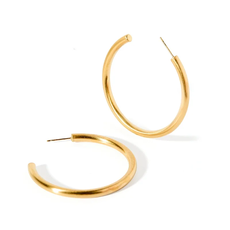 Linny Co | Stacy Matte Gold Tone Hoop Earrings