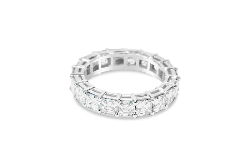 ASSCHER CUT DIAMOND ETERNITY BAND