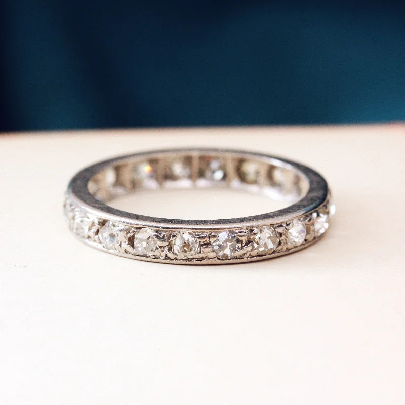 Vintage Glitter! Size 'M and a half' or '6.5' Full Diamond Eternity Ring