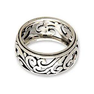 Handmade Sterling Silver 'Karangasem Castle' Band Ring (Indonesia)