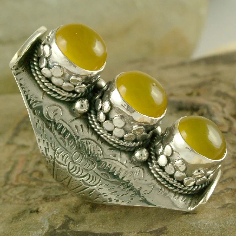 Handmade Sterling Silver 'Princess Trio' Onyx Ring (India)