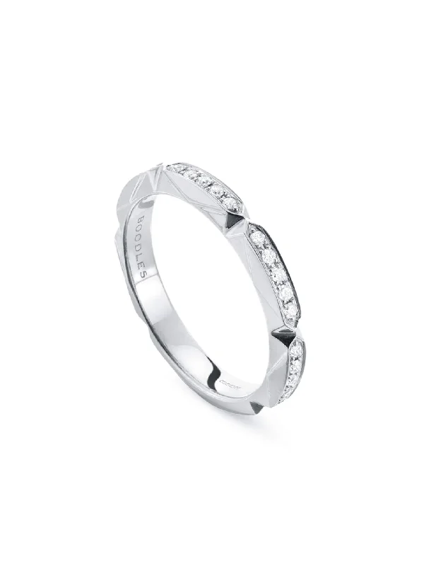 Jazz White Gold Diamond Ring