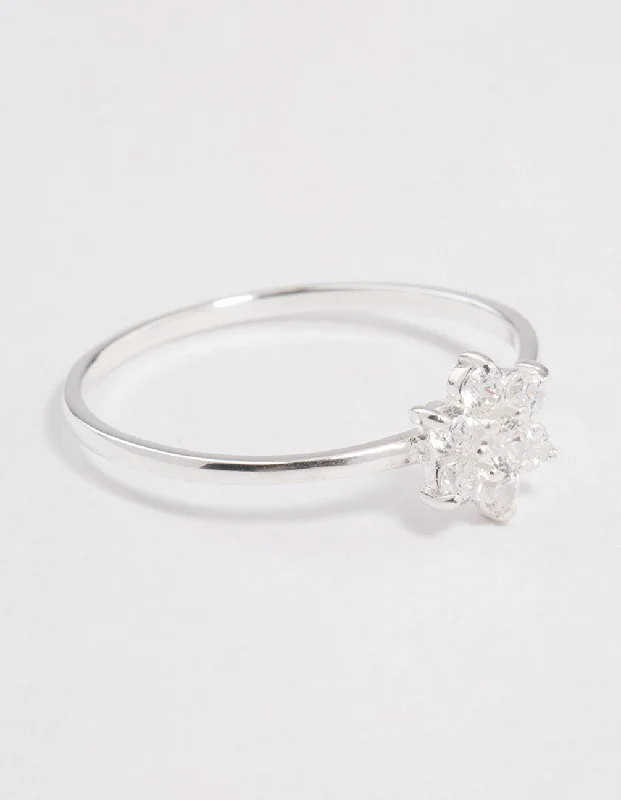 Sterling Silver Cubic Zirconia Daisy Flower Ring