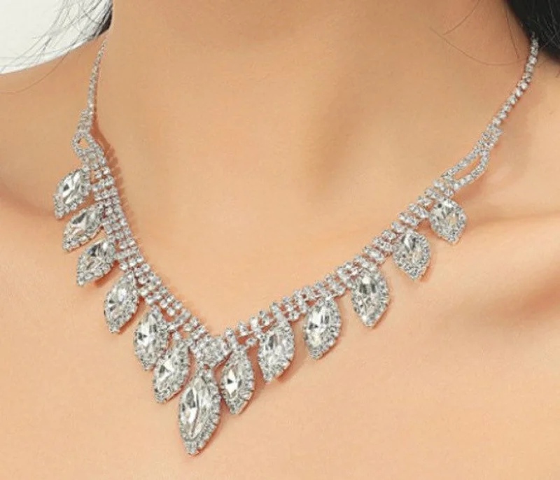 3 Pcs Rhinestone SILVER Jewelry Set JS-012