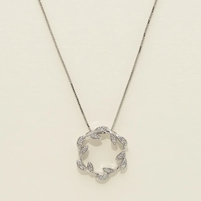 Diamond Circle Necklace in 14kt White Gold (1/7ct tw)