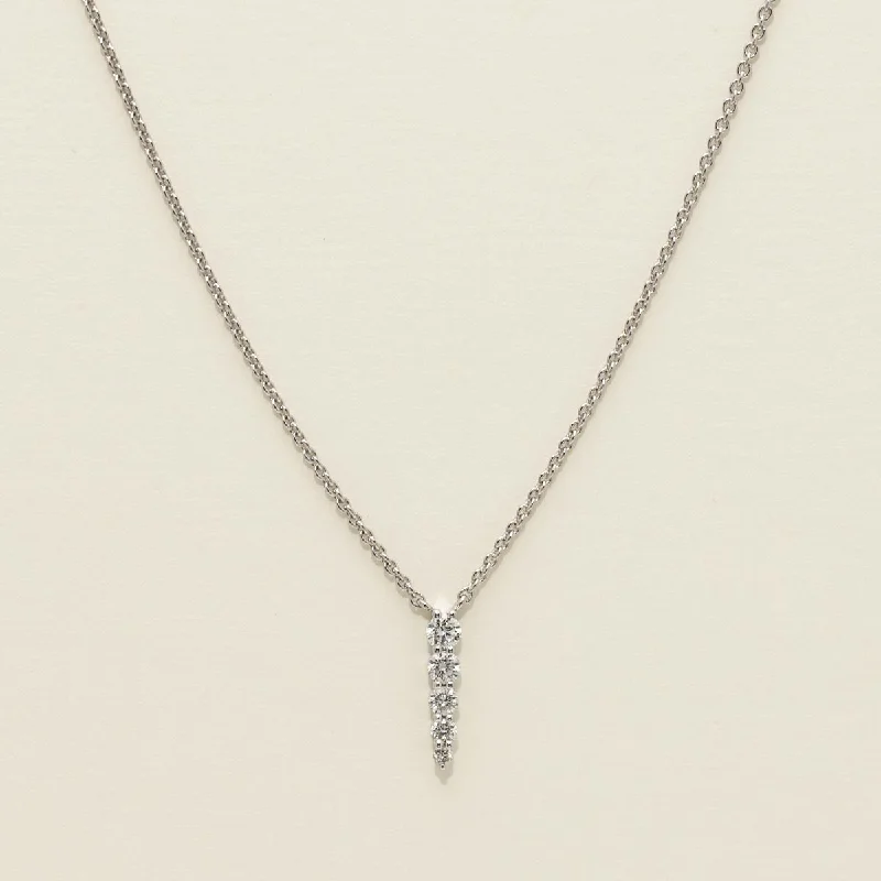 Diamond Fashion Necklace in 14kt White Gold (1/4ct tw)