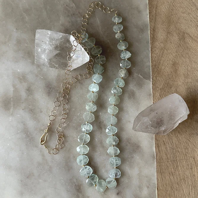 GV AQUAMARINE NECKLACE