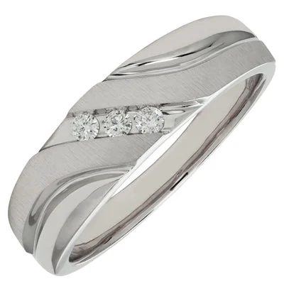 Mens Diamond Wedding Band in 10kt White Gold (1/10ct tw)