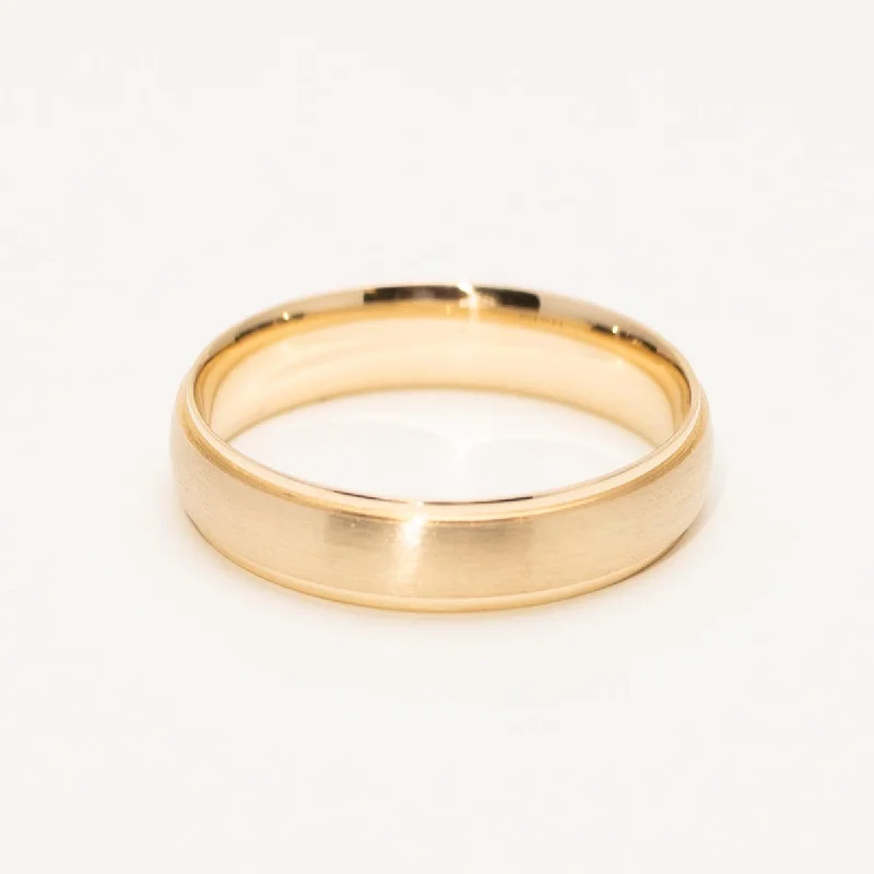 Mens Satin Finish Wedding Band in 14kt Yellow Gold (5mm)