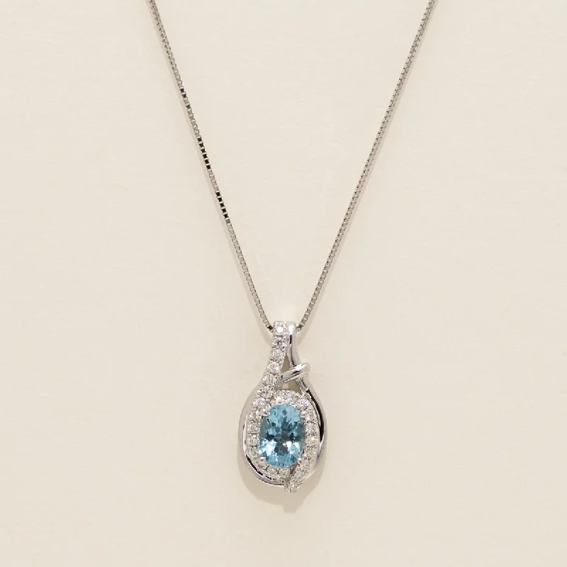 Oval Aquamarine Necklace in 14kt White Gold with Diamonds (1/7ct tw)